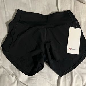 Black Lululemon 4” Lined Speed Up Shorts Size 0- BRAND NEW